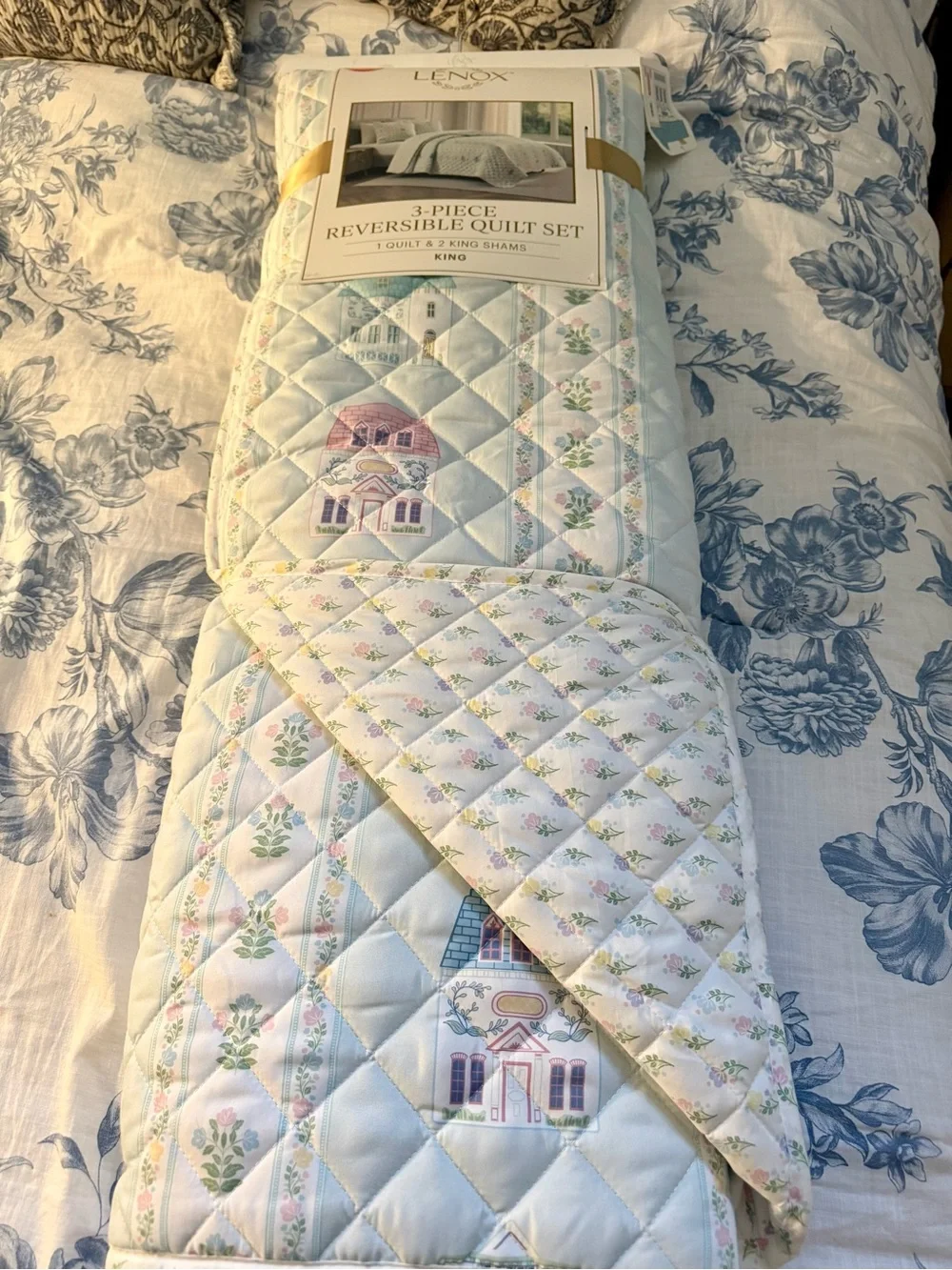 Lenox Spice Village King Reversible Quilt Set